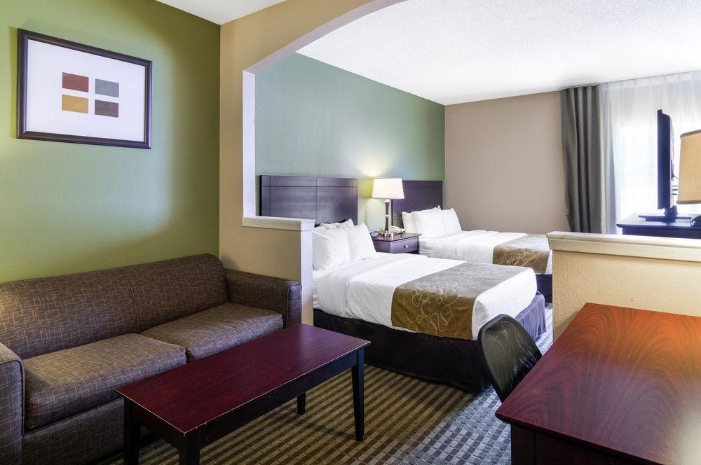 Quality Suites Irving-Las Colinas Exteriér fotografie