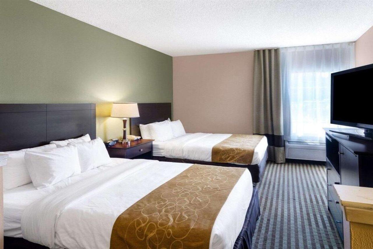 Quality Suites Irving-Las Colinas Exteriér fotografie