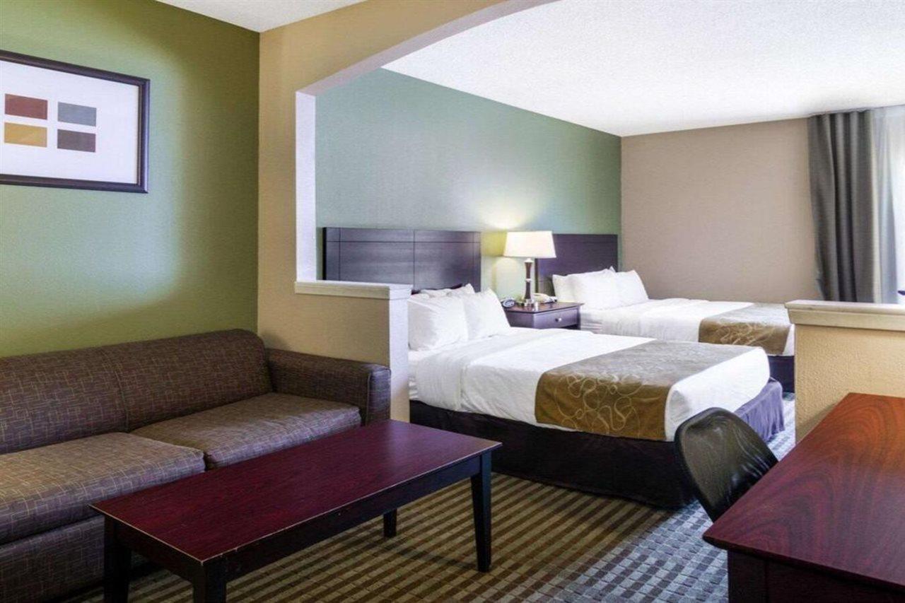 Quality Suites Irving-Las Colinas Exteriér fotografie