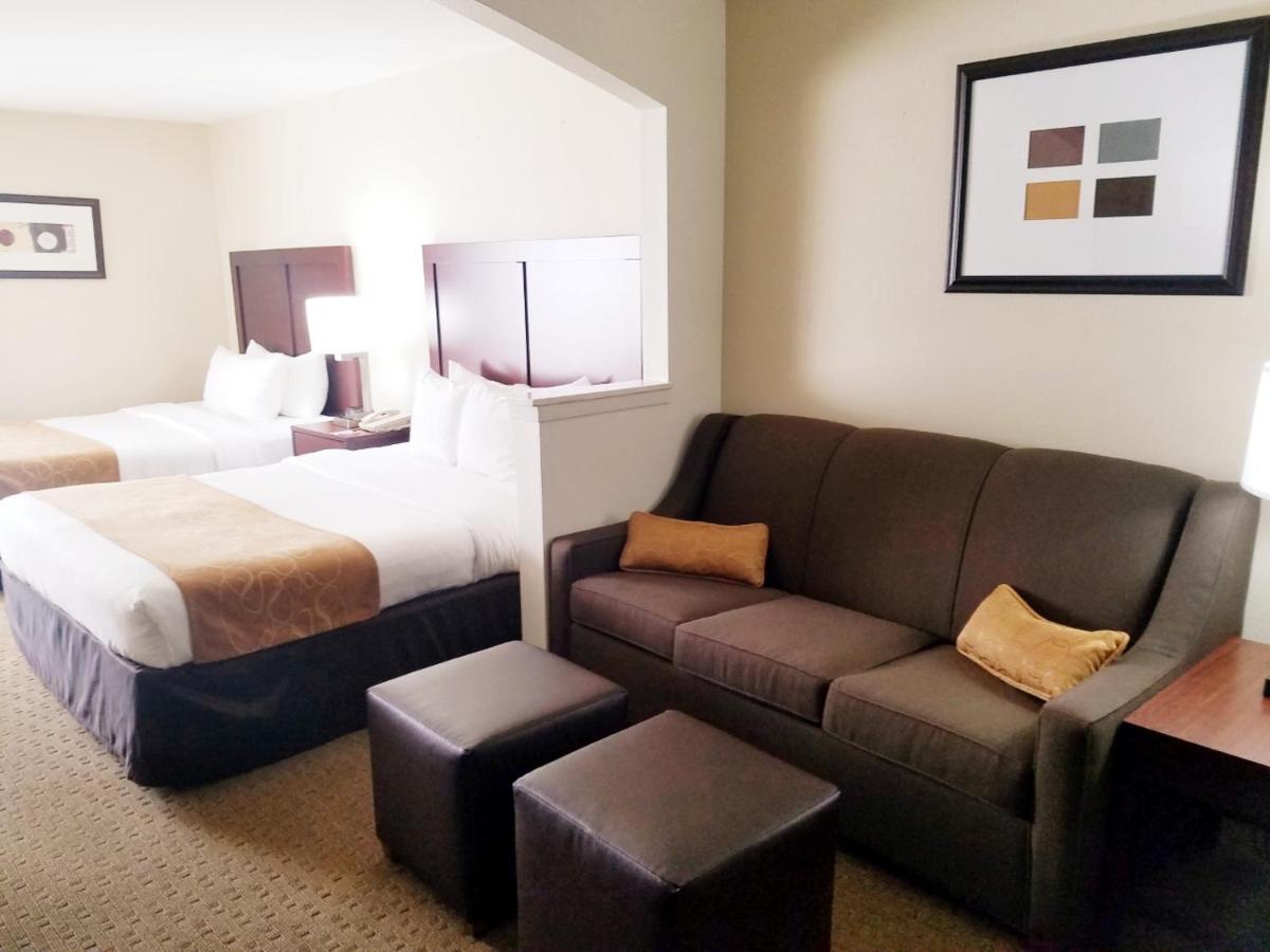 Quality Suites Irving-Las Colinas Exteriér fotografie