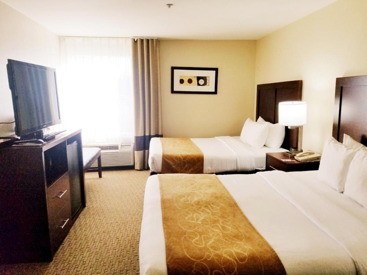 Quality Suites Irving-Las Colinas Exteriér fotografie