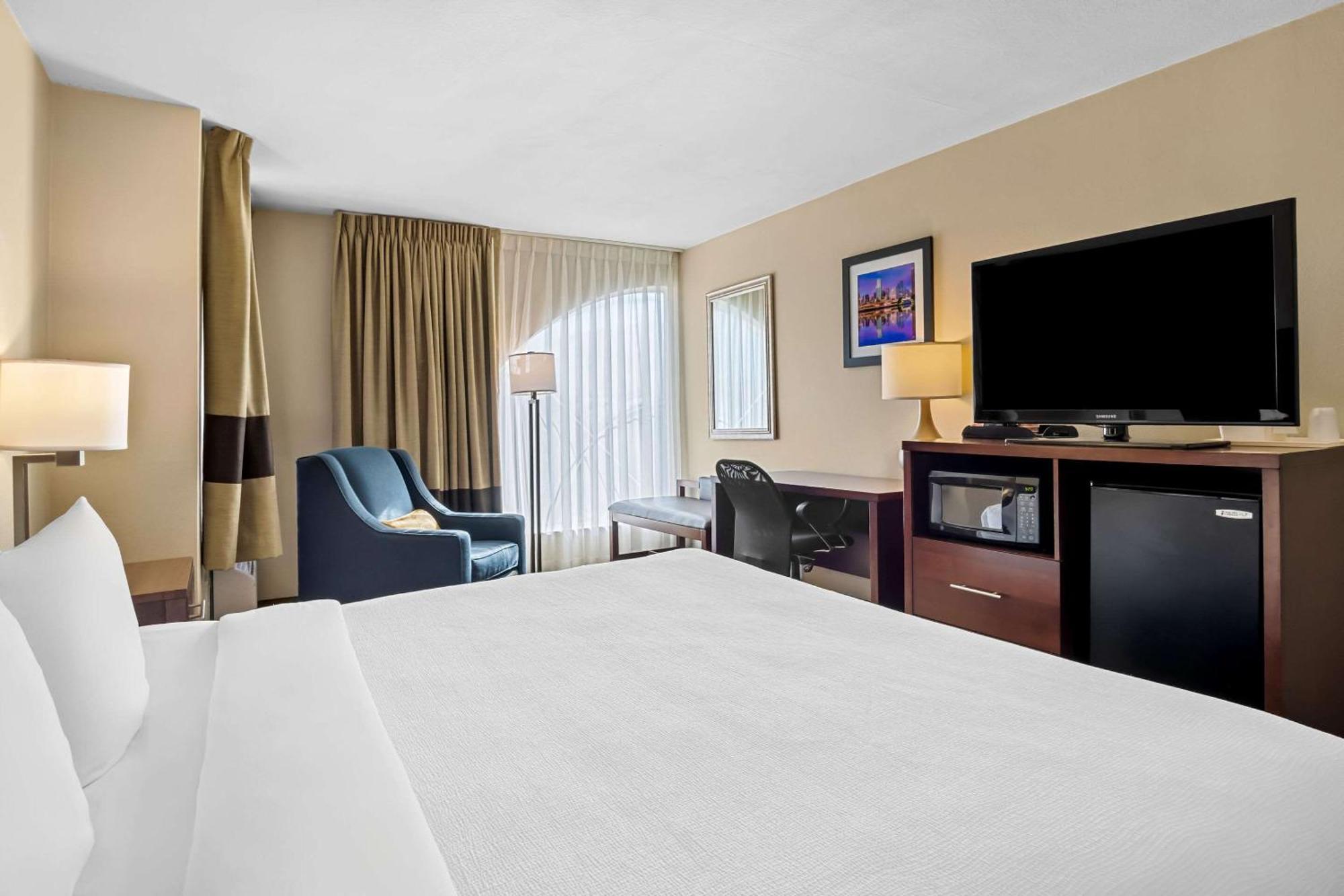 Quality Suites Irving-Las Colinas Exteriér fotografie