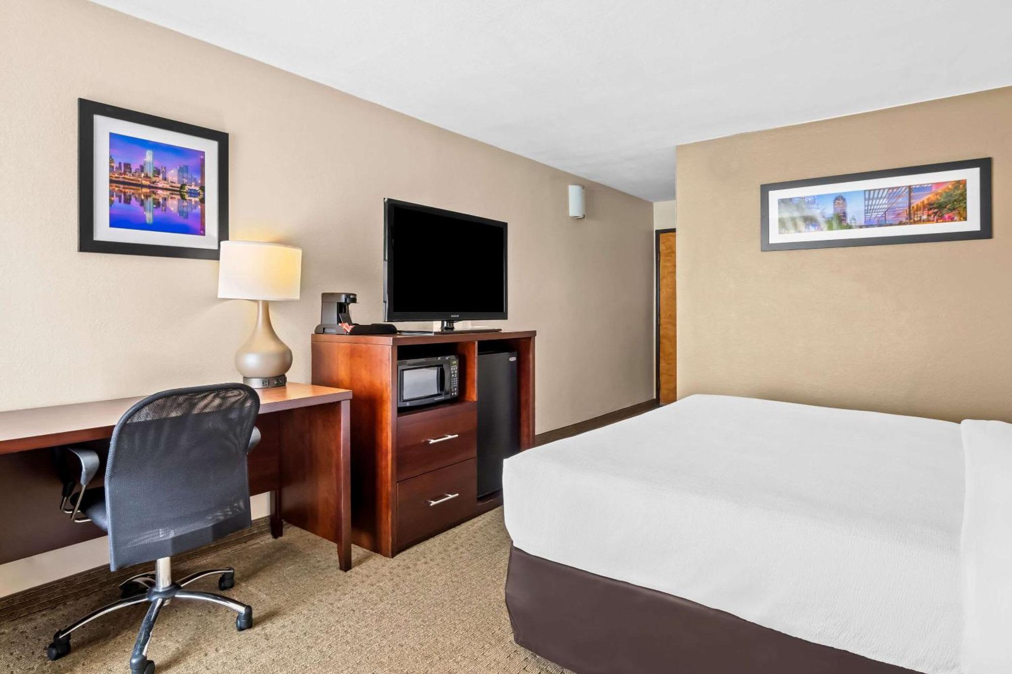 Quality Suites Irving-Las Colinas Exteriér fotografie